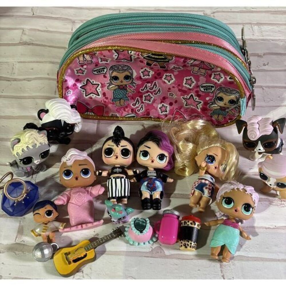 LOL Surprise Dolls Pets Lot Accessories Clothing With Bag - Picture 11 of 11